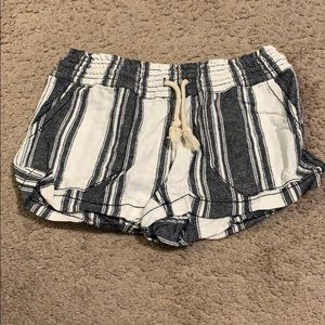 Women’s striped linen & cotton shorts